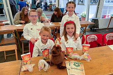 SchuetzenfBSVWedau 2024-05-30 01  Schützenfest - Am 30. Mai war es wieder soweit, Schützenfest des B.S.V. Duisburg-Wedau. Zum Auftakt das Kinderfest mit Dosenwerfen, Hüpfburg und vieles mehr. : DVPJ, Holger II, Kinderprinz Phil II., Prinzessin, Mia I., Prinzessin Mia I., HDK, Duisburg, Karneval, Helau, Tollität, Event, Session 2024, Session 2025, Hauptausschuss, Gemeinschaft, Hauptausschuss Karneval Duisburg, Duisburg ist echt