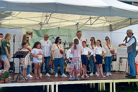 Tierheim 2024-08-11 03  Schützenfest - Am 30. Mai war es wieder soweit, Schützenfest des B.S.V. Duisburg-Wedau. Zum Auftakt das Kinderfest mit Dosenwerfen, Hüpfburg und vieles mehr.