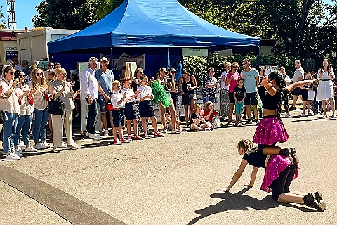 Tierheim 2024-08-11 07  Schützenfest - Am 30. Mai war es wieder soweit, Schützenfest des B.S.V. Duisburg-Wedau. Zum Auftakt das Kinderfest mit Dosenwerfen, Hüpfburg und vieles mehr.