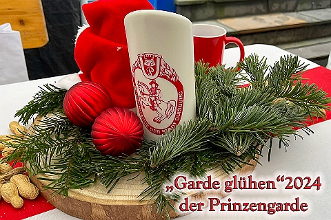 GardeGluehen PG 2024-12-08 01  Bei der Preinzengarde - Am Sonntag dem 8. Dezember besuchten wir das „Garde glühen“ der Duisburger Prinzengarde auf dem Gelände an ihrem Archiv auf der Sympher Straße.