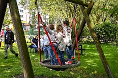 Fruehlf RW Rheinh 2024-05-09-14  Sonnenschein über Rheinhausen - Eine Tradition am Vatertag der KG Rot-Weiß Rheinhausen ist das Frühlingsfest auf der Festwiese an der Erlöserkirche in Rheinhausen. Dort hatten wir auch viel Spaß neben unserem offiziellen Besuch. : DVPJ, Holger II, Kinderprinz Phil II., Prinzessin, Mia I., Prinzessin Mia I., HDK, Duisburg, Karneval, Helau, Tollität, Event, Session 2024, Session 2025, Hauptausschuss, Gemeinschaft, Hauptausschuss Karneval Duisburg, Duisburg ist echt