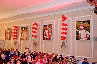 Kuerung 2025- 01-11 001  Jetzt gehts los - Die Kürung der Kinderprinzencrew 2025. Im ausverkauftem Saal des WYNDHAM Hotel Duisburger Hof wurden Prinz Phil II. , Prinzessin Mia I., Hofmarschall Yanick und Pagin Lea gekürt. : DVPJ, Holger II, Kinderprinz Phil II., Prinzessin, Mia I., Prinzessin Mia I., HDK, Duisburg, Karneval, Helau, Tollität, Event, Session 2024, Session 2025, Hauptausschuss, Gemeinschaft, Hauptausschuss Karneval Duisburg, Duisburg ist echt