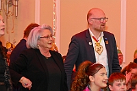 Kuerung 2025- 01-11 017  Jetzt gehts los - Die Kürung der Kinderprinzencrew 2025. Im ausverkauftem Saal des WYNDHAM Hotel Duisburger Hof wurden Prinz Phil II. , Prinzessin Mia I., Hofmarschall Yanick und Pagin Lea gekürt. : DVPJ, Holger II, Kinderprinz Phil II., Prinzessin, Mia I., Prinzessin Mia I., HDK, Duisburg, Karneval, Helau, Tollität, Event, Session 2024, Session 2025, Hauptausschuss, Gemeinschaft, Hauptausschuss Karneval Duisburg, Duisburg ist echt