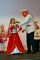 Kuerung 2025- 01-11 026  Jetzt gehts los - Die Kürung der Kinderprinzencrew 2025. Im ausverkauftem Saal des WYNDHAM Hotel Duisburger Hof wurden Prinz Phil II. , Prinzessin Mia I., Hofmarschall Yanick und Pagin Lea gekürt. : DVPJ, Holger II, Kinderprinz Phil II., Prinzessin, Mia I., Prinzessin Mia I., HDK, Duisburg, Karneval, Helau, Tollität, Event, Session 2024, Session 2025, Hauptausschuss, Gemeinschaft, Hauptausschuss Karneval Duisburg, Duisburg ist echt