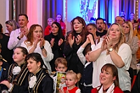 Kuerung 2025- 01-11 042  Jetzt gehts los - Die Kürung der Kinderprinzencrew 2025. Im ausverkauftem Saal des WYNDHAM Hotel Duisburger Hof wurden Prinz Phil II. , Prinzessin Mia I., Hofmarschall Yanick und Pagin Lea gekürt. : DVPJ, Holger II, Kinderprinz Phil II., Prinzessin, Mia I., Prinzessin Mia I., HDK, Duisburg, Karneval, Helau, Tollität, Event, Session 2024, Session 2025, Hauptausschuss, Gemeinschaft, Hauptausschuss Karneval Duisburg, Duisburg ist echt