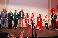 Kuerung 2025- 01-11 062  Jetzt gehts los - Die Kürung der Kinderprinzencrew 2025. Im ausverkauftem Saal des WYNDHAM Hotel Duisburger Hof wurden Prinz Phil II. , Prinzessin Mia I., Hofmarschall Yanick und Pagin Lea gekürt. : DVPJ, Holger II, Kinderprinz Phil II., Prinzessin, Mia I., Prinzessin Mia I., HDK, Duisburg, Karneval, Helau, Tollität, Event, Session 2024, Session 2025, Hauptausschuss, Gemeinschaft, Hauptausschuss Karneval Duisburg, Duisburg ist echt