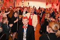 Kuerung 2025- 01-11 081  Jetzt gehts los - Die Kürung der Kinderprinzencrew 2025. Im ausverkauftem Saal des WYNDHAM Hotel Duisburger Hof wurden Prinz Phil II. , Prinzessin Mia I., Hofmarschall Yanick und Pagin Lea gekürt. : DVPJ, Holger II, Kinderprinz Phil II., Prinzessin, Mia I., Prinzessin Mia I., HDK, Duisburg, Karneval, Helau, Tollität, Event, Session 2024, Session 2025, Hauptausschuss, Gemeinschaft, Hauptausschuss Karneval Duisburg, Duisburg ist echt