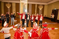 Kuerung 2025- 01-11 087  Jetzt gehts los - Die Kürung der Kinderprinzencrew 2025. Im ausverkauftem Saal des WYNDHAM Hotel Duisburger Hof wurden Prinz Phil II. , Prinzessin Mia I., Hofmarschall Yanick und Pagin Lea gekürt. : DVPJ, Holger II, Kinderprinz Phil II., Prinzessin, Mia I., Prinzessin Mia I., HDK, Duisburg, Karneval, Helau, Tollität, Event, Session 2024, Session 2025, Hauptausschuss, Gemeinschaft, Hauptausschuss Karneval Duisburg, Duisburg ist echt