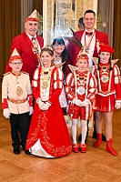 Kuerung 2025- 01-11 097  Jetzt gehts los - Die Kürung der Kinderprinzencrew 2025. Im ausverkauftem Saal des WYNDHAM Hotel Duisburger Hof wurden Prinz Phil II. , Prinzessin Mia I., Hofmarschall Yanick und Pagin Lea gekürt. : DVPJ, Holger II, Kinderprinz Phil II., Prinzessin, Mia I., Prinzessin Mia I., HDK, Duisburg, Karneval, Helau, Tollität, Event, Session 2024, Session 2025, Hauptausschuss, Gemeinschaft, Hauptausschuss Karneval Duisburg, Duisburg ist echt