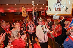 Kuerung Holger II 2025-01-18 08  Gala-Abend - Am Samstag 18. Januar 2025 war der Gala-Abend zur Prinzenkürung Se. Tollität Holger II. in der Mercatorhalle in Duisburg. Ein stimmungsvoller Abend mit Show, Musik und Tanz. : DVPJ, Holger II, Kinderprinz Phil II., Prinzessin, Mia I., Prinzessin Mia I., HDK, Duisburg, Karneval, Helau, Tollität, Event, Session 2024, Session 2025, Hauptausschuss, Gemeinschaft, Hauptausschuss Karneval Duisburg, Duisburg ist echt