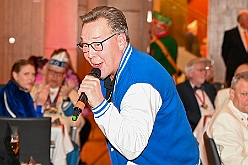 Kuerung Holger II 2025-01-18 28  Gala-Abend - Am Samstag 18. Januar 2025 war der Gala-Abend zur Prinzenkürung Se. Tollität Holger II. in der Mercatorhalle in Duisburg. Ein stimmungsvoller Abend mit Show, Musik und Tanz. : DVPJ, Holger II, Kinderprinz Phil II., Prinzessin, Mia I., Prinzessin Mia I., HDK, Duisburg, Karneval, Helau, Tollität, Event, Session 2024, Session 2025, Hauptausschuss, Gemeinschaft, Hauptausschuss Karneval Duisburg, Duisburg ist echt