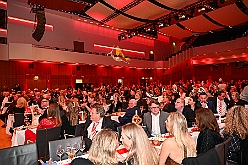 Kuerung Holger II 2025-01-18 33  Gala-Abend - Am Samstag 18. Januar 2025 war der Gala-Abend zur Prinzenkürung Se. Tollität Holger II. in der Mercatorhalle in Duisburg. Ein stimmungsvoller Abend mit Show, Musik und Tanz. : DVPJ, Holger II, Kinderprinz Phil II., Prinzessin, Mia I., Prinzessin Mia I., HDK, Duisburg, Karneval, Helau, Tollität, Event, Session 2024, Session 2025, Hauptausschuss, Gemeinschaft, Hauptausschuss Karneval Duisburg, Duisburg ist echt