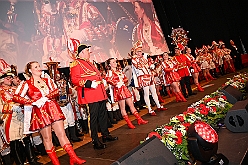 Kuerung Holger II 2025-01-18 39  Gala-Abend - Am Samstag 18. Januar 2025 war der Gala-Abend zur Prinzenkürung Se. Tollität Holger II. in der Mercatorhalle in Duisburg. Ein stimmungsvoller Abend mit Show, Musik und Tanz. : DVPJ, Holger II, Kinderprinz Phil II., Prinzessin, Mia I., Prinzessin Mia I., HDK, Duisburg, Karneval, Helau, Tollität, Event, Session 2024, Session 2025, Hauptausschuss, Gemeinschaft, Hauptausschuss Karneval Duisburg, Duisburg ist echt