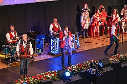 Kuerung Holger II 2025-01-18 45  Gala-Abend - Am Samstag 18. Januar 2025 war der Gala-Abend zur Prinzenkürung Se. Tollität Holger II. in der Mercatorhalle in Duisburg. Ein stimmungsvoller Abend mit Show, Musik und Tanz. : DVPJ, Holger II, Kinderprinz Phil II., Prinzessin, Mia I., Prinzessin Mia I., HDK, Duisburg, Karneval, Helau, Tollität, Event, Session 2024, Session 2025, Hauptausschuss, Gemeinschaft, Hauptausschuss Karneval Duisburg, Duisburg ist echt