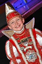 Volksbank 2025--01-23 004  Karnevalssitzung der Volksbank Rhein-Ruhr - Zum 9. Mal stand eine Karnevalssitzung der Volksbank im Terminkalender des Steinhofs in Huckingen. Wir waren dort mit Prinz Holger II. und den großartigen Künstlern des Kölner Karnevals. U.a. waren Martin Schopps, die Räuber, Kasalla,der Sitzungspräsidenten Volker Weininger dabei. : DVPJ, Holger II, Kinderprinz Phil II., Prinzessin, Mia I., Prinzessin Mia I., HDK, Duisburg, Karneval, Helau, Tollität, Event, Session 2024, Session 2025, Hauptausschuss, Gemeinschaft, Hauptausschuss Karneval Duisburg, Duisburg ist echt