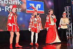 Volksbank 2025--01-23 016  Karnevalssitzung der Volksbank Rhein-Ruhr - Zum 9. Mal stand eine Karnevalssitzung der Volksbank im Terminkalender des Steinhofs in Huckingen. Wir waren dort mit Prinz Holger II. und den großartigen Künstlern des Kölner Karnevals. U.a. waren Martin Schopps, die Räuber, Kasalla,der Sitzungspräsidenten Volker Weininger dabei. : DVPJ, Holger II, Kinderprinz Phil II., Prinzessin, Mia I., Prinzessin Mia I., HDK, Duisburg, Karneval, Helau, Tollität, Event, Session 2024, Session 2025, Hauptausschuss, Gemeinschaft, Hauptausschuss Karneval Duisburg, Duisburg ist echt