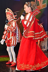 Volksbank 2025--01-23 020  Karnevalssitzung der Volksbank Rhein-Ruhr - Zum 9. Mal stand eine Karnevalssitzung der Volksbank im Terminkalender des Steinhofs in Huckingen. Wir waren dort mit Prinz Holger II. und den großartigen Künstlern des Kölner Karnevals. U.a. waren Martin Schopps, die Räuber, Kasalla,der Sitzungspräsidenten Volker Weininger dabei. : DVPJ, Holger II, Kinderprinz Phil II., Prinzessin, Mia I., Prinzessin Mia I., HDK, Duisburg, Karneval, Helau, Tollität, Event, Session 2024, Session 2025, Hauptausschuss, Gemeinschaft, Hauptausschuss Karneval Duisburg, Duisburg ist echt