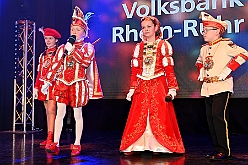 Volksbank 2025--01-23 034  Karnevalssitzung der Volksbank Rhein-Ruhr - Zum 9. Mal stand eine Karnevalssitzung der Volksbank im Terminkalender des Steinhofs in Huckingen. Wir waren dort mit Prinz Holger II. und den großartigen Künstlern des Kölner Karnevals. U.a. waren Martin Schopps, die Räuber, Kasalla,der Sitzungspräsidenten Volker Weininger dabei. : DVPJ, Holger II, Kinderprinz Phil II., Prinzessin, Mia I., Prinzessin Mia I., HDK, Duisburg, Karneval, Helau, Tollität, Event, Session 2024, Session 2025, Hauptausschuss, Gemeinschaft, Hauptausschuss Karneval Duisburg, Duisburg ist echt