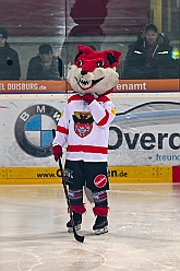 Karneval ONI CE 2025-01-24 49  Karneval ON ICE mit Prinzenwiegen - Das Prinzenwiegen der kleinen wie großen Tollitäten war neu im Programm der dritten Auflage von „Karneval ON ICE“ in der PreZero Rheinlandhalle . Dazu Eislaufen bei karnevalistischem Tönen. Dann wurde  auch noch Eishockey gespielt, Team Karneval gegen Team Rathaus, mit dem Sieg in diesem Jahr für das Team Rathaus. : DVPJ, Prinz, Prinzessin, Pagen, HDK, Duisburg, Karneval, Helau, Tollität, Event, Session 2024, Session 2025, Holger II, Phil II., Mia I., Hauptausschuss, Gemeinschaft, Hauptausschuss Karneval Duisburg, Duisburg ist echt