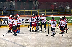 Karneval ONI CE 2025-01-24 50  Karneval ON ICE mit Prinzenwiegen - Das Prinzenwiegen der kleinen wie großen Tollitäten war neu im Programm der dritten Auflage von „Karneval ON ICE“ in der PreZero Rheinlandhalle . Dazu Eislaufen bei karnevalistischem Tönen. Dann wurde  auch noch Eishockey gespielt, Team Karneval gegen Team Rathaus, mit dem Sieg in diesem Jahr für das Team Rathaus. : DVPJ, Prinz, Prinzessin, Pagen, HDK, Duisburg, Karneval, Helau, Tollität, Event, Session 2024, Session 2025, Holger II, Phil II., Mia I., Hauptausschuss, Gemeinschaft, Hauptausschuss Karneval Duisburg, Duisburg ist echt
