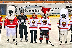 Karneval ONI CE 2025-01-24 53  Karneval ON ICE mit Prinzenwiegen - Das Prinzenwiegen der kleinen wie großen Tollitäten war neu im Programm der dritten Auflage von „Karneval ON ICE“ in der PreZero Rheinlandhalle . Dazu Eislaufen bei karnevalistischem Tönen. Dann wurde  auch noch Eishockey gespielt, Team Karneval gegen Team Rathaus, mit dem Sieg in diesem Jahr für das Team Rathaus. : DVPJ, Prinz, Prinzessin, Pagen, HDK, Duisburg, Karneval, Helau, Tollität, Event, Session 2024, Session 2025, Holger II, Phil II., Mia I., Hauptausschuss, Gemeinschaft, Hauptausschuss Karneval Duisburg, Duisburg ist echt