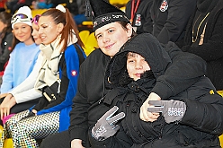 Karneval ONI CE 2025-01-24 64  Karneval ON ICE mit Prinzenwiegen - Das Prinzenwiegen der kleinen wie großen Tollitäten war neu im Programm der dritten Auflage von „Karneval ON ICE“ in der PreZero Rheinlandhalle . Dazu Eislaufen bei karnevalistischem Tönen. Dann wurde  auch noch Eishockey gespielt, Team Karneval gegen Team Rathaus, mit dem Sieg in diesem Jahr für das Team Rathaus. : DVPJ, Prinz, Prinzessin, Pagen, HDK, Duisburg, Karneval, Helau, Tollität, Event, Session 2024, Session 2025, Holger II, Phil II., Mia I., Hauptausschuss, Gemeinschaft, Hauptausschuss Karneval Duisburg, Duisburg ist echt