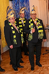 03 Kostuem KGBaerl 2025-01-25 04  Unser erster Tour-Tag - Unser Tourtag beginnt schon am Freitagabend bei der Gemeinschaftssitzung von der Eherngarde und dem Löschzug Stadtmitte in der „Alten Feuerwache“. Weite geht es dann am frühen Abend Bein Kinderkarneval von Rot-Weiß Hamborn-Marxloh. Von dort fahren wir auf die andere Rheinseite zum III. Kostümball der 1. KG Baerl. Der letzte Auftritt ist dann auf der Prunksitzung der KG Sonniger Süden in der Falkstraße. : DVPJ, Holger II, Kinderprinz Phil II., Prinzessin, Mia I., Prinzessin Mia I., HDK, Duisburg, Karneval, Helau, Tollität, Event, Session 2024, Session 2025, Hauptausschuss, Gemeinschaft, Hauptausschuss Karneval Duisburg, Duisburg ist echt