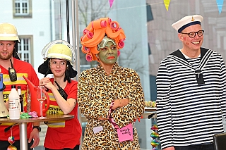 DuisburgKontor 2025-01-29 06  Duisburg ist echt, Karneval - Die Kinderprinzencrew und Stadtprinz Holger II. waren zur Stippvisite ins CityPalais gekommen, besuch des Duisburg Kontor. Der jecke Adelsbesuch wurde herzlich empfangen und Geschäftsführer Uwe Kluge begrüßte den hohen närrischen Nachwuchs in der VIP Lounge. : DVPJ, Holger II, Kinderprinz Phil II., Prinzessin, Mia I., Prinzessin Mia I., HDK, Duisburg, Karneval, Helau, Tollität, Event, Session 2024, Session 2025, Hauptausschuss, Gemeinschaft, Hauptausschuss Karneval Duisburg, Duisburg ist echt