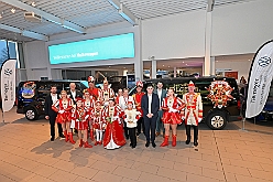 01 VW Tiemeyer 2025--01-31 02  Freitag, 31. Januar - Als Erstes besuchen wir das Volkswagen Zentrum Duisburg der Tiemeyer Gruppe. Dies macht nicht nur NRW mobil, sondern auch die Duisburger Prinezencrews. Abends dann zum Jubiläumsempfang der Marxloher-Jecken, Glückwunsch zu 55 Jahre. : DVPJ, Holger II, Kinderprinz Phil II., Prinzessin, Mia I., Prinzessin Mia I., HDK, Duisburg, Karneval, Helau, Tollität, Event, Session 2024, Session 2025, Hauptausschuss, Gemeinschaft, Hauptausschuss Karneval Duisburg, Duisburg ist echt