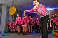 01 SchuetzenKinderkarne 2025-02-01 02  Samstags-Tour, 1. Februar - Unsere Tour begann beim Kinderkarneval des BdSJ Duisburg Buchholz. Von dort ging in die randvolle Glückauf-Halle in Homberg zur Damensitzung der Homburger Narrenzunft. Danach haben Mia und Lea ihr Heimspiel bei der Mädchensitzung der Stadtgarde im Gertrud-Bäumer-Berufskolleg. Im Eiltempo fuhren wir dann zur Fahrerstraße, wo im Kirchort die Damensitzung der Marxloher-Jecken auf uns wartete. Letzte Station dann wieder in der City. In der Gesamtschule an Falkstraße feierte KG Balu-Gold ihrer Prunksitzung. : DVPJ, Holger II, Kinderprinz Phil II., Prinzessin, Mia I., Prinzessin Mia I., HDK, Duisburg, Karneval, Helau, Tollität, Event, Session 2024, Session 2025, Hauptausschuss, Gemeinschaft, Hauptausschuss Karneval Duisburg, Duisburg ist echt