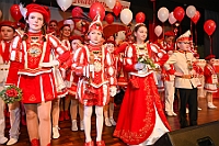 03 MaedchensStadtgarde 2025-2-01 09  Samstags-Tour, 1. Februar - Unsere Tour begann beim Kinderkarneval des BdSJ Duisburg Buchholz. Von dort ging in die randvolle Glückauf-Halle in Homberg zur Damensitzung der Homburger Narrenzunft. Danach haben Mia und Lea ihr Heimspiel bei der Mädchensitzung der Stadtgarde im Gertrud-Bäumer-Berufskolleg. Im Eiltempo fuhren wir dann zur Fahrerstraße, wo im Kirchort die Damensitzung der Marxloher-Jecken auf uns wartete. Letzte Station dann wieder in der City. In der Gesamtschule an Falkstraße feierte KG Balu-Gold ihrer Prunksitzung. : DVPJ, Holger II, Kinderprinz Phil II., Prinzessin, Mia I., Prinzessin Mia I., HDK, Duisburg, Karneval, Helau, Tollität, Event, Session 2024, Session 2025, Hauptausschuss, Gemeinschaft, Hauptausschuss Karneval Duisburg, Duisburg ist echt