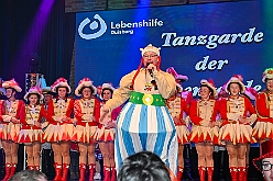 02 Lebenshilfe 2025-02-02  01  Geburtstagskind ON TOUR - Zuerst steht der Besuch beim Seniorenkarneval in Neumühl in der Gnadenkirche auf dem Plan. Danach geht es in den ausverkauften Steinhof. Die Lebenshilfe veranstaltete im Kultur- und Bürgerzentrum Duisburg-Süd wieder ihre Integrative Karnevalssitzung. „Obelix“ Michel führte durch das bunte Programm. : DVPJ, Holger II, Kinderprinz Phil II., Prinzessin, Mia I., Prinzessin Mia I., HDK, Duisburg, Karneval, Helau, Tollität, Event, Session 2024, Session 2025, Hauptausschuss, Gemeinschaft, Hauptausschuss Karneval Duisburg, Duisburg ist echt