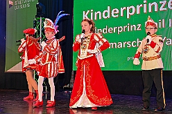 JeckUnterStrom 2025-02-05 14  Erst wir - dann Köln - Der kölsche Karneval gab sich im Kultur- und Bürgerzentrum Duisburg-Süd Steinhof Huckingen e.V. die Klinke in die Hand. Wir, mir Prinz Holger II., vertraten standesgemäß den Duisburger Karneval bei der zweiten Auflage von „Jeck unter Strom“. : DVPJ, Holger II, Kinderprinz Phil II., Prinzessin, Mia I., Prinzessin Mia I., HDK, Duisburg, Karneval, Helau, Tollität, Event, Session 2024, Session 2025, Hauptausschuss, Gemeinschaft, Hauptausschuss Karneval Duisburg, Duisburg ist echt