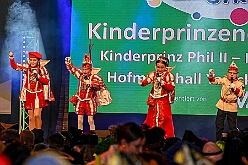 JeckUnterStrom 2025-02-05 15  Erst wir - dann Köln - Der kölsche Karneval gab sich im Kultur- und Bürgerzentrum Duisburg-Süd Steinhof Huckingen e.V. die Klinke in die Hand. Wir, mir Prinz Holger II., vertraten standesgemäß den Duisburger Karneval bei der zweiten Auflage von „Jeck unter Strom“. : DVPJ, Holger II, Kinderprinz Phil II., Prinzessin, Mia I., Prinzessin Mia I., HDK, Duisburg, Karneval, Helau, Tollität, Event, Session 2024, Session 2025, Hauptausschuss, Gemeinschaft, Hauptausschuss Karneval Duisburg, Duisburg ist echt