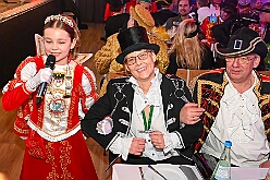 JeckUnterStrom 2025-02-05 20  Erst wir - dann Köln - Der kölsche Karneval gab sich im Kultur- und Bürgerzentrum Duisburg-Süd Steinhof Huckingen e.V. die Klinke in die Hand. Wir, mir Prinz Holger II., vertraten standesgemäß den Duisburger Karneval bei der zweiten Auflage von „Jeck unter Strom“. : DVPJ, Holger II, Kinderprinz Phil II., Prinzessin, Mia I., Prinzessin Mia I., HDK, Duisburg, Karneval, Helau, Tollität, Event, Session 2024, Session 2025, Hauptausschuss, Gemeinschaft, Hauptausschuss Karneval Duisburg, Duisburg ist echt