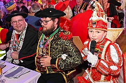 JeckUnterStrom 2025-02-05 24  Erst wir - dann Köln - Der kölsche Karneval gab sich im Kultur- und Bürgerzentrum Duisburg-Süd Steinhof Huckingen e.V. die Klinke in die Hand. Wir, mir Prinz Holger II., vertraten standesgemäß den Duisburger Karneval bei der zweiten Auflage von „Jeck unter Strom“. : DVPJ, Holger II, Kinderprinz Phil II., Prinzessin, Mia I., Prinzessin Mia I., HDK, Duisburg, Karneval, Helau, Tollität, Event, Session 2024, Session 2025, Hauptausschuss, Gemeinschaft, Hauptausschuss Karneval Duisburg, Duisburg ist echt