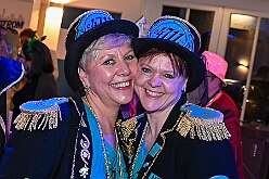 JeckUnterStrom 2025-02-05 48  Erst wir - dann Köln - Der kölsche Karneval gab sich im Kultur- und Bürgerzentrum Duisburg-Süd Steinhof Huckingen e.V. die Klinke in die Hand. Wir, mir Prinz Holger II., vertraten standesgemäß den Duisburger Karneval bei der zweiten Auflage von „Jeck unter Strom“. : DVPJ, Holger II, Kinderprinz Phil II., Prinzessin, Mia I., Prinzessin Mia I., HDK, Duisburg, Karneval, Helau, Tollität, Event, Session 2024, Session 2025, Hauptausschuss, Gemeinschaft, Hauptausschuss Karneval Duisburg, Duisburg ist echt