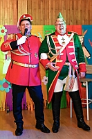 03 PfarrkVogelsng 2025-02 20 06  Tour-Tag, 20. Februar - Zum ersten mal besuchte eine Kinderprinzencrew die Karnevalsfeier der Wohnungsgenossenschaft DU Süd in Neudorf in der Andersenstraße. Von dort ging es dann zum Caritas-Altenheim St. Clemens, in Kaßlerfeld. Seniorenkarneval von der KG Königreich-Duissern. Die dritte Station war dann der Pfarrkarneval der Ev. Gemeinde am Vogelsangplatz. Zum ersten mal besuchte eine Kinderprinzencrew die Karnevalsfeier der Wohnungsgenossenschaft DU Süd in Neudorf in der Andersenstraße. Von dort ging es dann zum Caritas-Altenheim St. Clemens, in Kaßlerfeld. Seniorenkarneval von der KG Königreich-Duissern. Die dritte Station war dann der Pfarrkarneval der Ev. Gemeinde am Vogelsangplatz. : DVPJ, Holger II, Kinderprinz Phil II., Prinzessin, Mia I., Prinzessin Mia I., HDK, Duisburg, Karneval, Helau, Tollität, Event, Session 2024, Session 2025, Hauptausschuss, Gemeinschaft, Hauptausschuss Karneval Duisburg, Duisburg ist echt