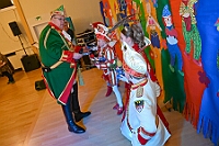 03 PfarrkVogelsng 2025-02 20 30  Tour-Tag, 20. Februar - Zum ersten mal besuchte eine Kinderprinzencrew die Karnevalsfeier der Wohnungsgenossenschaft DU Süd in Neudorf in der Andersenstraße. Von dort ging es dann zum Caritas-Altenheim St. Clemens, in Kaßlerfeld. Seniorenkarneval von der KG Königreich-Duissern. Die dritte Station war dann der Pfarrkarneval der Ev. Gemeinde am Vogelsangplatz. Zum ersten mal besuchte eine Kinderprinzencrew die Karnevalsfeier der Wohnungsgenossenschaft DU Süd in Neudorf in der Andersenstraße. Von dort ging es dann zum Caritas-Altenheim St. Clemens, in Kaßlerfeld. Seniorenkarneval von der KG Königreich-Duissern. Die dritte Station war dann der Pfarrkarneval der Ev. Gemeinde am Vogelsangplatz. : DVPJ, Holger II, Kinderprinz Phil II., Prinzessin, Mia I., Prinzessin Mia I., HDK, Duisburg, Karneval, Helau, Tollität, Event, Session 2024, Session 2025, Hauptausschuss, Gemeinschaft, Hauptausschuss Karneval Duisburg, Duisburg ist echt