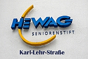 02 SeniorenkHEDWIG 2025-02-22 01  Samstag-Tour, 22. Februar - „Helau im Forum Mülheim – es wird bunt!“ hieß es am Samstag Vormittag bei Kinderkarnevalsfest im FORUM in Mülheim. Danach ging es zum Seniorenkarneval im „HEWAG Seniorenstift“ an der Karl-Lehr-Straße, Gastgeber die Stadtgarde Rot-Weiss. Danach wurde es sportlich. Wir waren Gäste beim Spiel der Handballherrn II des OSC an der Krefelderstraße. Der OSC gewann mit 39:23. Dann wurde es festlich, „Bürger-Gala“ der Bürgergarde Duisburg, Premiere im WYNDHAM Hotel Duisburger Hof. Danach zum Heimspiel für Prinz und Hofmarschall. Kostümfest der KG Königreich Duissern. Wir wurden dort umjubelnt empfangen. : DVPJ, Holger II, Kinderprinz Phil II., Prinzessin, Mia I., Prinzessin Mia I., HDK, Duisburg, Karneval, Helau, Tollität, Event, Session 2024, Session 2025, Hauptausschuss, Gemeinschaft, Hauptausschuss Karneval Duisburg, Duisburg ist echt