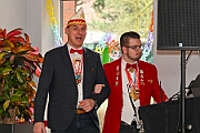 02 SeniorenkHEDWIG 2025-02-22 15  Samstag-Tour, 22. Februar - „Helau im Forum Mülheim – es wird bunt!“ hieß es am Samstag Vormittag bei Kinderkarnevalsfest im FORUM in Mülheim. Danach ging es zum Seniorenkarneval im „HEWAG Seniorenstift“ an der Karl-Lehr-Straße, Gastgeber die Stadtgarde Rot-Weiss. Danach wurde es sportlich. Wir waren Gäste beim Spiel der Handballherrn II des OSC an der Krefelderstraße. Der OSC gewann mit 39:23. Dann wurde es festlich, „Bürger-Gala“ der Bürgergarde Duisburg, Premiere im WYNDHAM Hotel Duisburger Hof. Danach zum Heimspiel für Prinz und Hofmarschall. Kostümfest der KG Königreich Duissern. Wir wurden dort umjubelnt empfangen. : DVPJ, Holger II, Kinderprinz Phil II., Prinzessin, Mia I., Prinzessin Mia I., HDK, Duisburg, Karneval, Helau, Tollität, Event, Session 2024, Session 2025, Hauptausschuss, Gemeinschaft, Hauptausschuss Karneval Duisburg, Duisburg ist echt