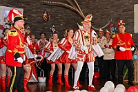 01 BuergEmpfRheinh 2025-02-29 21  Der Mittwoch vor Altweiber - Um 11.11Uhr starten wir an diesem Tag in Rheinhausen in der Erlöserkirche. Darin Finder der traditionelle Bügermeisterempfang Rheinhausens statt. Nicht weil unser Bus zum TÜV muss, nein wir fahren nach Neumühl zur DEKRA zum Prinzenwiegen. Prinz Holger II. und wir werden gegen Kartons voller Wurfmaterial aufgewogen. Abends dann noch mal in das IntercityHotel zum Prinzenempfang der Roten Funken, Tradition halt am Vorabend zu Altweiber. : DVPJ, Holger II, Kinderprinz Phil II., Prinzessin, Mia I., Prinzessin Mia I., HDK, Duisburg, Karneval, Helau, Tollität, Event, Session 2024, Session 2025, Hauptausschuss, Gemeinschaft, Hauptausschuss Karneval Duisburg, Duisburg ist echt