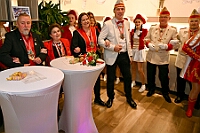 03 PriEmpfRoteFunken 2025-02-29  (11)  Der Mittwoch vor Altweiber - Um 11.11Uhr starten wir an diesem Tag in Rheinhausen in der Erlöserkirche. Darin Finder der traditionelle Bügermeisterempfang Rheinhausens statt. Nicht weil unser Bus zum TÜV muss, nein wir fahren nach Neumühl zur DEKRA zum Prinzenwiegen. Prinz Holger II. und wir werden gegen Kartons voller Wurfmaterial aufgewogen. Abends dann noch mal in das IntercityHotel zum Prinzenempfang der Roten Funken, Tradition halt am Vorabend zu Altweiber. : DVPJ, Holger II, Kinderprinz Phil II., Prinzessin, Mia I., Prinzessin Mia I., HDK, Duisburg, Karneval, Helau, Tollität, Event, Session 2024, Session 2025, Hauptausschuss, Gemeinschaft, Hauptausschuss Karneval Duisburg, Duisburg ist echt