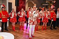 03 PriEmpfRoteFunken 2025-02-29  (34)  Der Mittwoch vor Altweiber - Um 11.11Uhr starten wir an diesem Tag in Rheinhausen in der Erlöserkirche. Darin Finder der traditionelle Bügermeisterempfang Rheinhausens statt. Nicht weil unser Bus zum TÜV muss, nein wir fahren nach Neumühl zur DEKRA zum Prinzenwiegen. Prinz Holger II. und wir werden gegen Kartons voller Wurfmaterial aufgewogen. Abends dann noch mal in das IntercityHotel zum Prinzenempfang der Roten Funken, Tradition halt am Vorabend zu Altweiber. : DVPJ, Holger II, Kinderprinz Phil II., Prinzessin, Mia I., Prinzessin Mia I., HDK, Duisburg, Karneval, Helau, Tollität, Event, Session 2024, Session 2025, Hauptausschuss, Gemeinschaft, Hauptausschuss Karneval Duisburg, Duisburg ist echt
