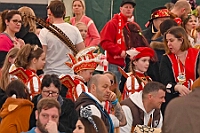 01 KinderKar Serm 2025-02-28 02  Karnevals Freitag Tour - Auf nach Serm. Dort im Festzelt findet wie in jedem Jahr der Kinderkarneval statt. Abends geht es dann nach Laar zur dortigen KG Rot-Gold. In der Mehrzweckhalle feiern die Jecken auf der Karnevalsparty. Eine kleine Karnevalsfeier erwartet uns dann danach in Wanheimerort. Der Spielmannszug der Prinzengarde feiert dort mit Freunden. : DVPJ, Holger II, Kinderprinz Phil II., Prinzessin, Mia I., Prinzessin Mia I., HDK, Duisburg, Karneval, Helau, Tollität, Event, Session 2024, Session 2025, Hauptausschuss, Gemeinschaft, Hauptausschuss Karneval Duisburg, Duisburg ist echt