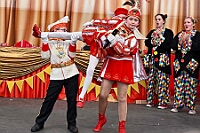 01 KinderKar Serm 2025-02-28 19  Karnevals Freitag Tour - Auf nach Serm. Dort im Festzelt findet wie in jedem Jahr der Kinderkarneval statt. Abends geht es dann nach Laar zur dortigen KG Rot-Gold. In der Mehrzweckhalle feiern die Jecken auf der Karnevalsparty. Eine kleine Karnevalsfeier erwartet uns dann danach in Wanheimerort. Der Spielmannszug der Prinzengarde feiert dort mit Freunden. : DVPJ, Holger II, Kinderprinz Phil II., Prinzessin, Mia I., Prinzessin Mia I., HDK, Duisburg, Karneval, Helau, Tollität, Event, Session 2024, Session 2025, Hauptausschuss, Gemeinschaft, Hauptausschuss Karneval Duisburg, Duisburg ist echt