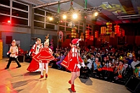 02 KarnevParty RGLAAR 2025-02-28 12  Karnevals Freitag Tour - Auf nach Serm. Dort im Festzelt findet wie in jedem Jahr der Kinderkarneval statt. Abends geht es dann nach Laar zur dortigen KG Rot-Gold. In der Mehrzweckhalle feiern die Jecken auf der Karnevalsparty. Eine kleine Karnevalsfeier erwartet uns dann danach in Wanheimerort. Der Spielmannszug der Prinzengarde feiert dort mit Freunden. : DVPJ, Holger II, Kinderprinz Phil II., Prinzessin, Mia I., Prinzessin Mia I., HDK, Duisburg, Karneval, Helau, Tollität, Event, Session 2024, Session 2025, Hauptausschuss, Gemeinschaft, Hauptausschuss Karneval Duisburg, Duisburg ist echt
