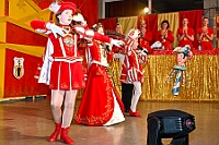 02 KarnevParty RGLAAR 2025-02-28 16  Karnevals Freitag Tour - Auf nach Serm. Dort im Festzelt findet wie in jedem Jahr der Kinderkarneval statt. Abends geht es dann nach Laar zur dortigen KG Rot-Gold. In der Mehrzweckhalle feiern die Jecken auf der Karnevalsparty. Eine kleine Karnevalsfeier erwartet uns dann danach in Wanheimerort. Der Spielmannszug der Prinzengarde feiert dort mit Freunden. : DVPJ, Holger II, Kinderprinz Phil II., Prinzessin, Mia I., Prinzessin Mia I., HDK, Duisburg, Karneval, Helau, Tollität, Event, Session 2024, Session 2025, Hauptausschuss, Gemeinschaft, Hauptausschuss Karneval Duisburg, Duisburg ist echt