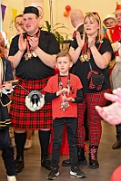 02 STSP Kinderkar 2025-03-01 48  Am Nekelsamstag - ein Highlight - Es ist UNSER Tag. Um acht Uhr in der Früh werden mir Böllerschüssen am WYNDHAM Hotel Duisburger Hof geweckt. Gut gefrühstückt fahren wir nach Marxloh. Dort beginnt in diesem Jahr am neuen Tag zur neuen Uhrzeit der Kinderkarnevalszug Richtung Hamborn. Nach dem Umzug noch kurz der Empfang in der Hamborner Sparkassenfiliale und dann gehts noch weiter mit Terminen. Abends dann zum Bordfest der KG Alle Mann an Bord und danach zur Prunksitzung der KG Rot-Gold Laar. : DVPJ, Holger II, Kinderprinz Phil II., Prinzessin, Mia I., Prinzessin Mia I., HDK, Duisburg, Karneval, Helau, Tollität, Event, Session 2024, Session 2025, Hauptausschuss, Gemeinschaft, Hauptausschuss Karneval Duisburg, Duisburg ist echt