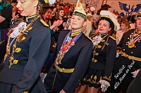 03 BordfAMaB 2025-03-01 01  Am Nekelsamstag - ein Highlight - Es ist UNSER Tag. Um acht Uhr in der Früh werden mir Böllerschüssen am WYNDHAM Hotel Duisburger Hof geweckt. Gut gefrühstückt fahren wir nach Marxloh. Dort beginnt in diesem Jahr am neuen Tag zur neuen Uhrzeit der Kinderkarnevalszug Richtung Hamborn. Nach dem Umzug noch kurz der Empfang in der Hamborner Sparkassenfiliale und dann gehts noch weiter mit Terminen. Abends dann zum Bordfest der KG Alle Mann an Bord und danach zur Prunksitzung der KG Rot-Gold Laar. : DVPJ, Holger II, Kinderprinz Phil II., Prinzessin, Mia I., Prinzessin Mia I., HDK, Duisburg, Karneval, Helau, Tollität, Event, Session 2024, Session 2025, Hauptausschuss, Gemeinschaft, Hauptausschuss Karneval Duisburg, Duisburg ist echt
